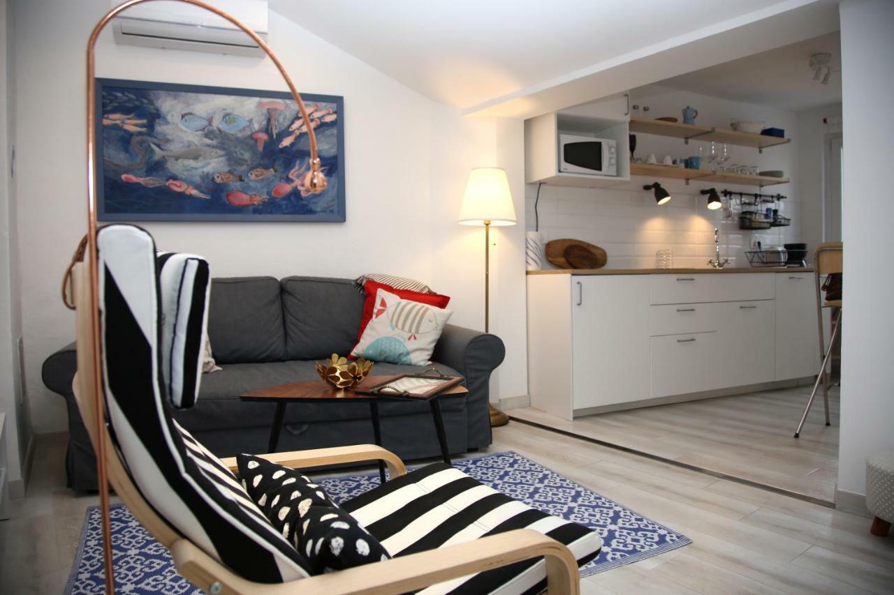 Sweet Suite With Free Private Parking Pula Ngoại thất bức ảnh