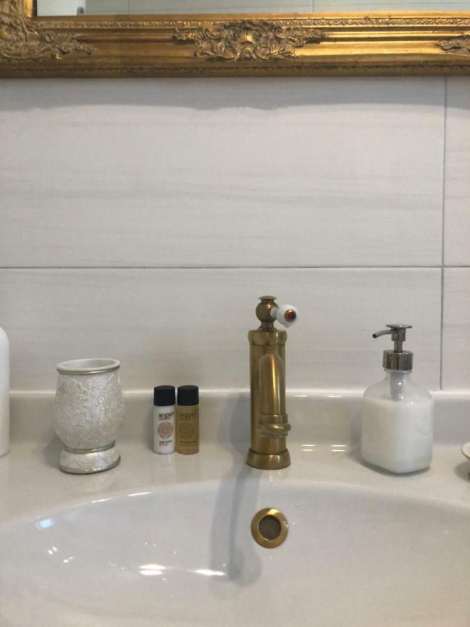 Sweet Suite With Free Private Parking Pula Ngoại thất bức ảnh