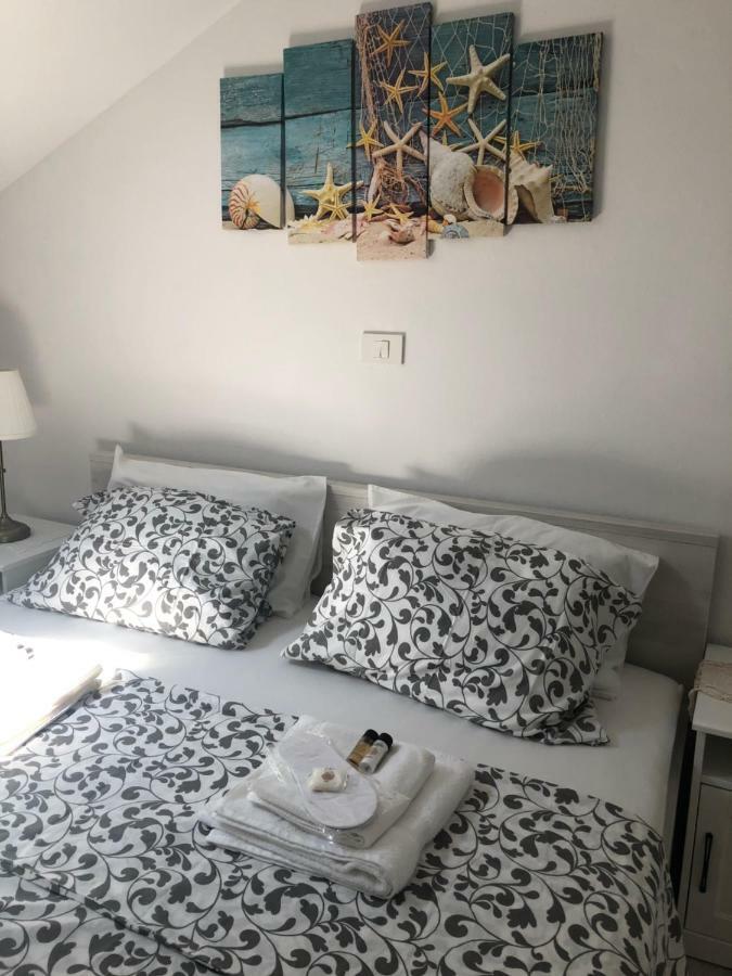 Sweet Suite With Free Private Parking Pula Ngoại thất bức ảnh