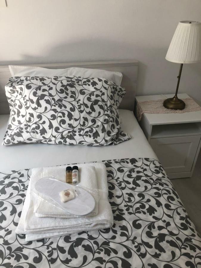 Sweet Suite With Free Private Parking Pula Ngoại thất bức ảnh